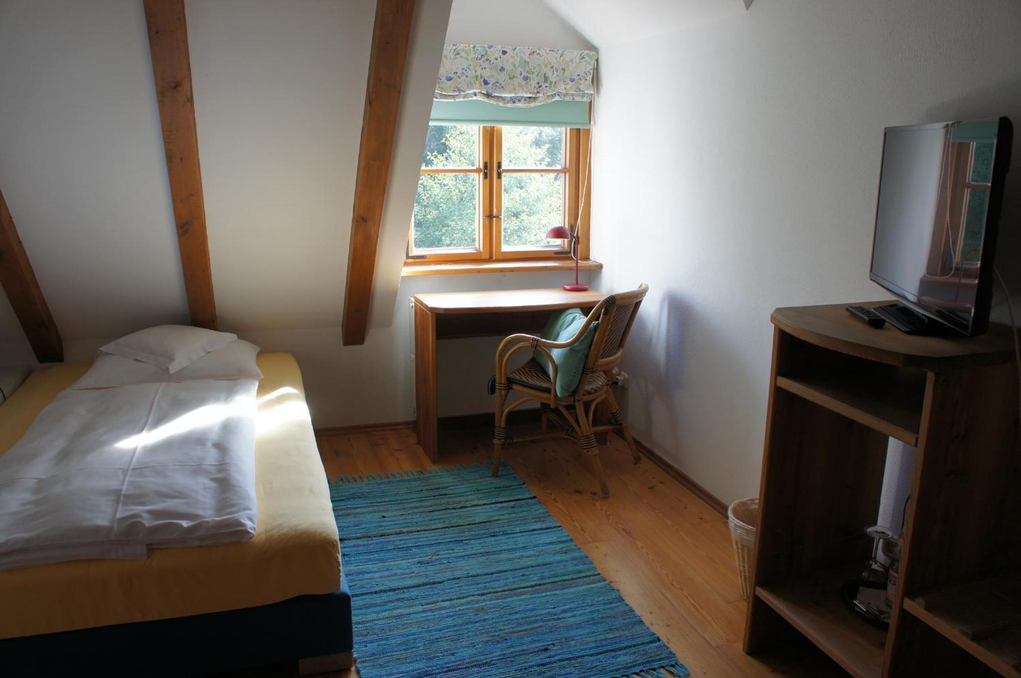 Hotel Schwarzer Adler Erlangen Phòng bức ảnh