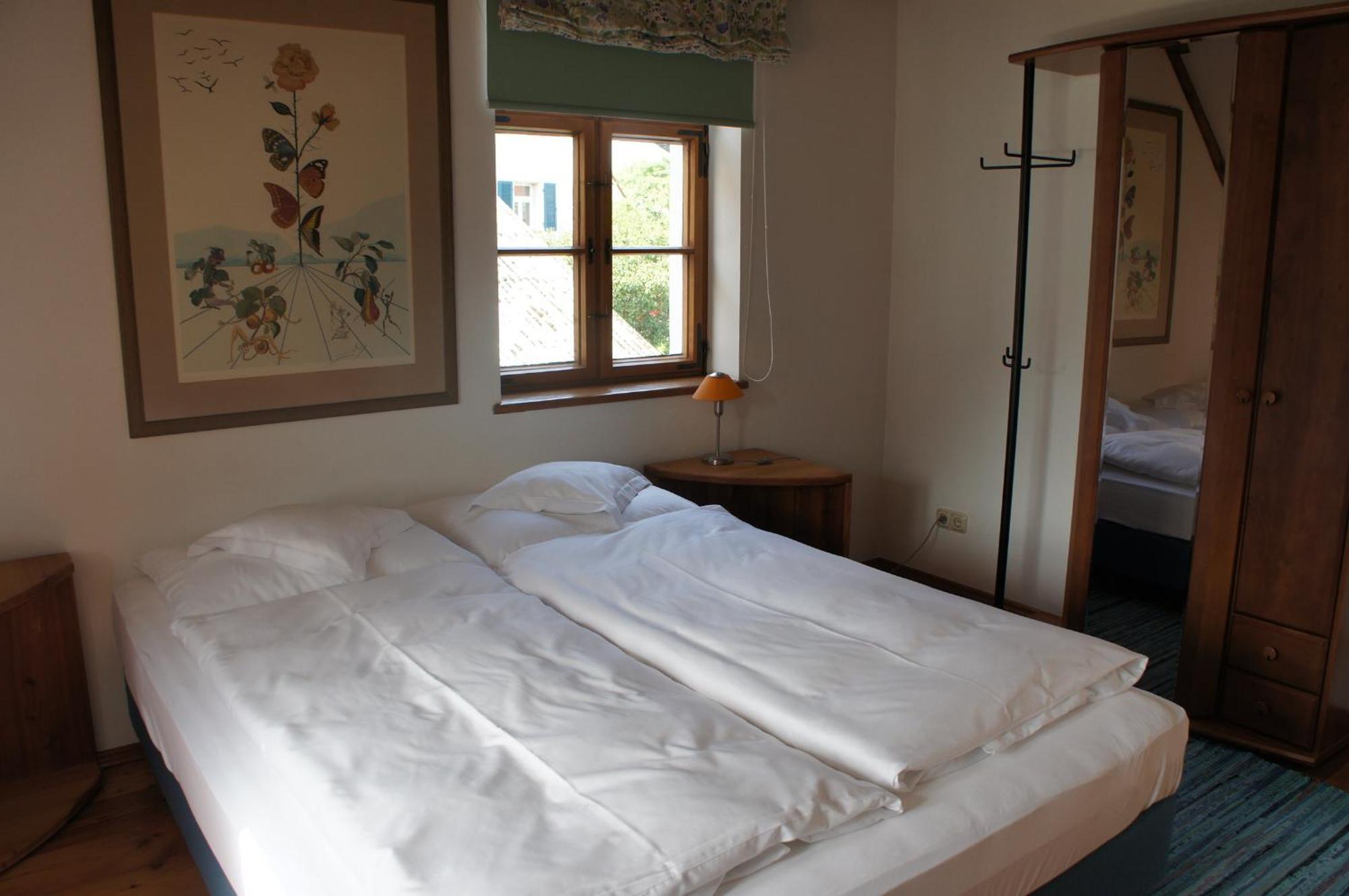 Hotel Schwarzer Adler Erlangen Phòng bức ảnh